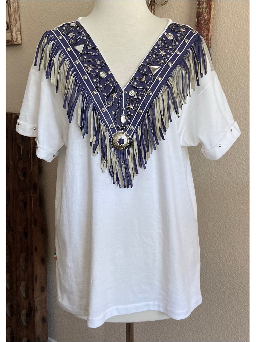 Top - T-Shirt - Vintage Western Bellows Brut Briquet Heavily Embellished VGVC